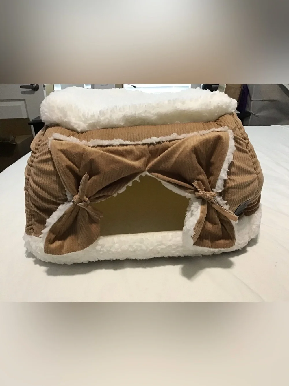 Cat Bed with Curtains, Cat Hideout, Cat Cave, Foldable Cat Bed, Tan,Size M